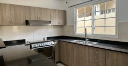 BRISAS DEL GOLF EN VENTA CON GARITA Y PANELES SOLARES