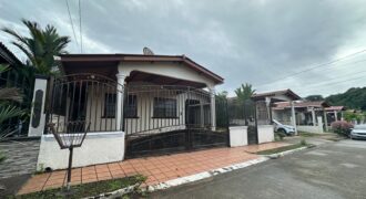 CASA EN BRISAS DEL GOLF DE 4 RECÁMARAS 220K