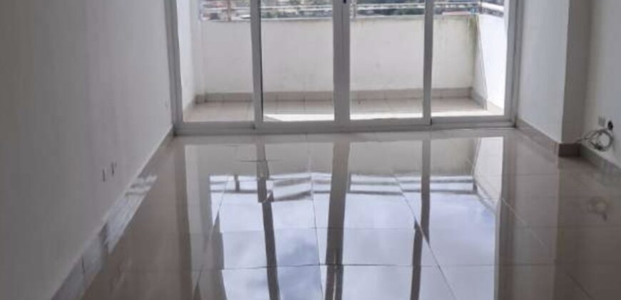 Colón Apartamento en PH Silver City: 1Impresionante en el Corazón de Colón