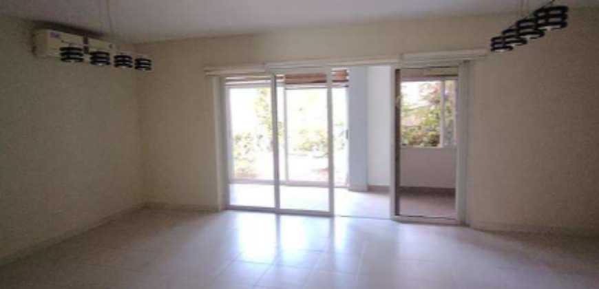 Casa en PH Quintas de Versalles: Una Oportunidad Impresionante en Juan Díaz