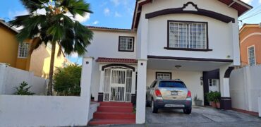Casa en Venta en Palmas Bellas, Villa Zaita 220K