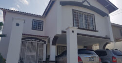 Casa en Venta en Palmas Bellas, Villa Zaita 220K