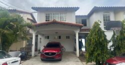 Casa en Alquiler en Brisas del Golf | Residencial Privado  – $1,500 neg