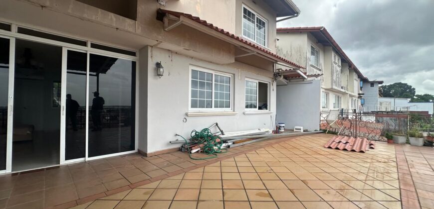 Casa en Alquiler en Brisas del Golf | Residencial Privado  – $1,500 neg