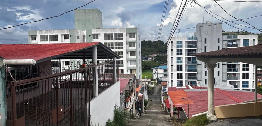 Casa en venta en El Crisol con gran vista y excelente ubicación